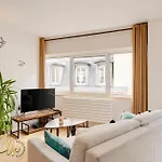 Chaleureux, Lumineux Et Confortable F2 Renove En Plein Coeur De Appartement