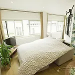 Appartement Chaleureux, Lumineux Et Confortable F2 Renove En Plein Coeur De