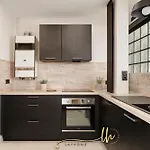 Appartement Chaleureux, Lumineux Et Confortable F2 Renove En Plein Coeur De