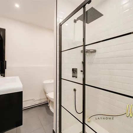 Apartment Chaleureux, Lumineux Et Confortable F2 Renove En Plein Coeur De *